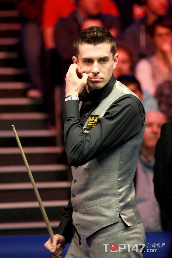 并由中场核 并由中场核