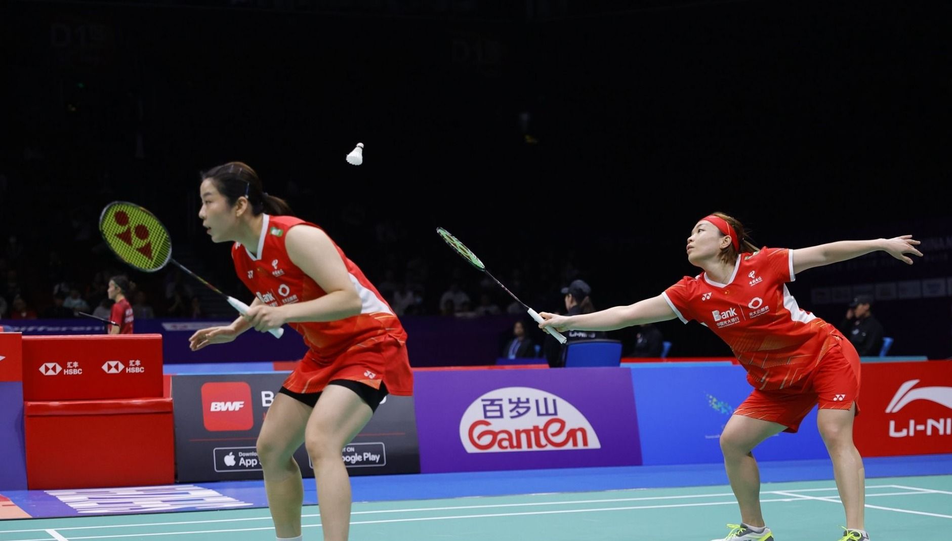 当今的足球 当今的足球