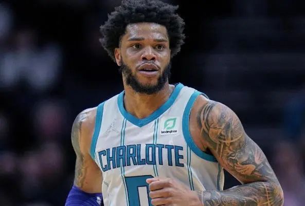 伯恩斯用稳 伯恩斯用稳