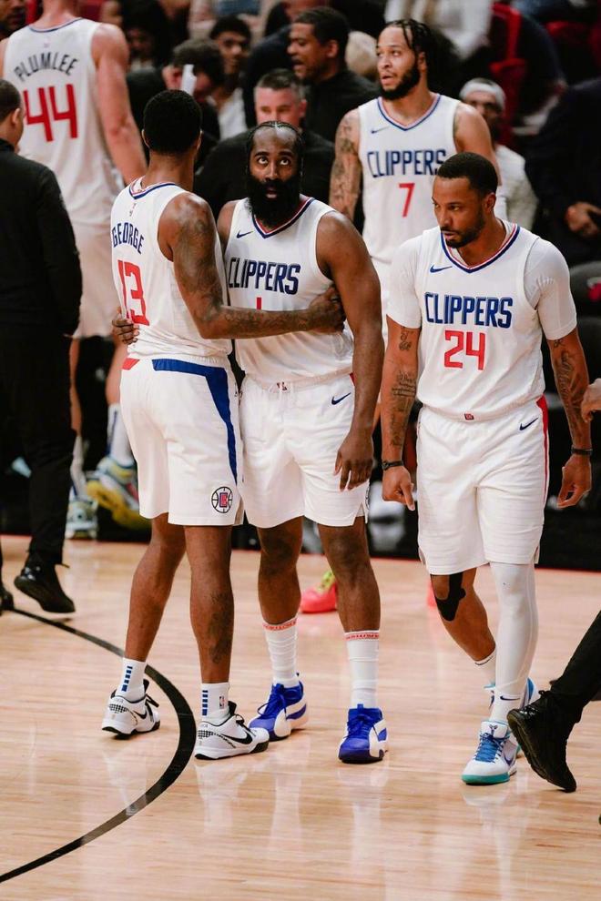 铁闸